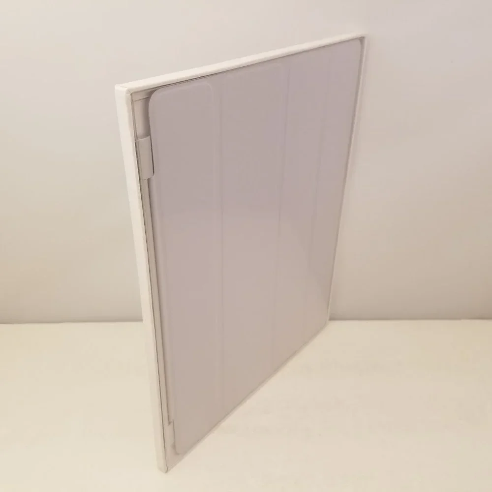Apple iPad Smart Cover Compatible w/ iPad 2 or Later LIGHT GRAY